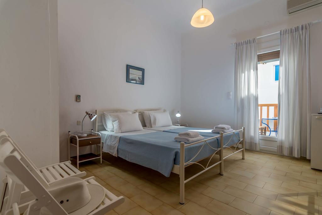 Hotel Delfini Adamantas Eksteriør billede
